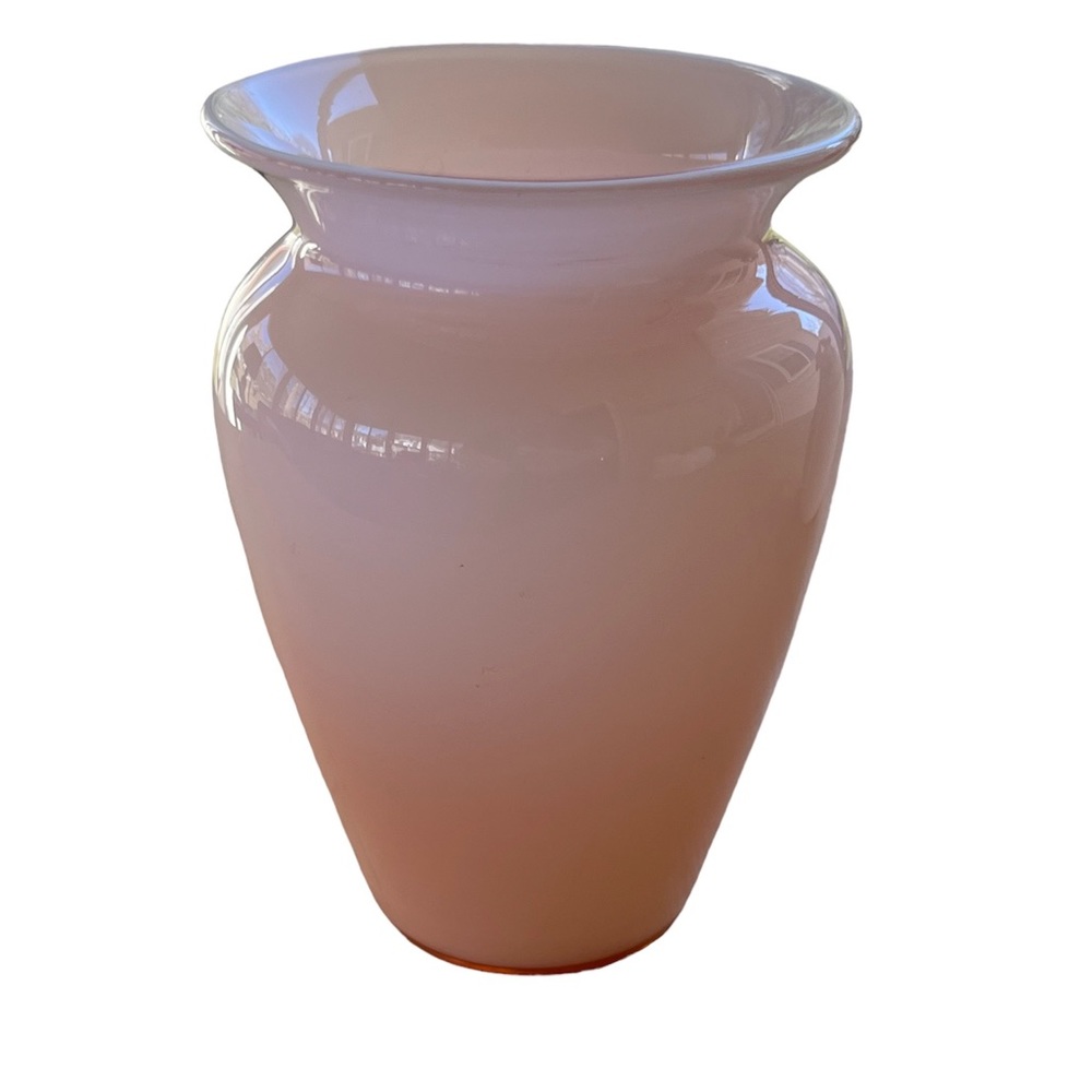 Beautiful Blush Pink White Glass Vase Vintage Ombre Pastel Spring Flowers - Picture 4 of 5